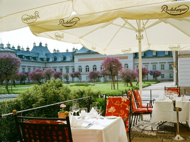 Terrasse des Schlossrestaurants Schlosshotel Dresden Pillnitz